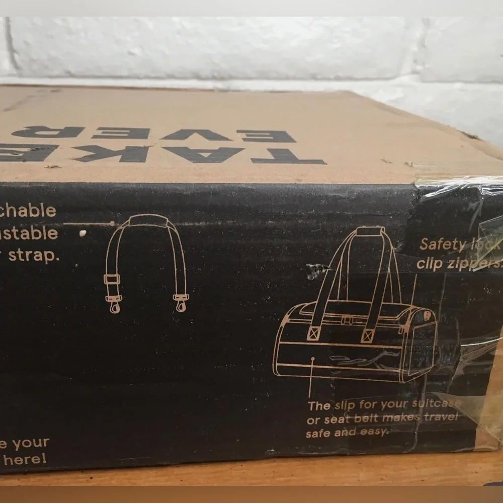 Airline Approved Pet Carrier NWB - Picture 8 of 10